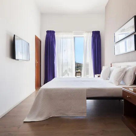 Hotel By St Sliema
