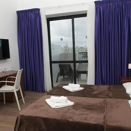 By St Hotel 3*