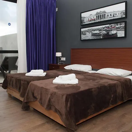 By St Hotel