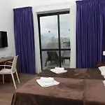 By St Hotel 3*