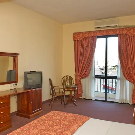 Hotel By St Sliema