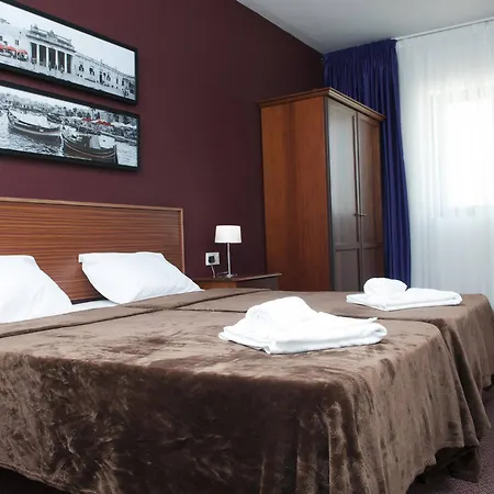 Hotel By St Sliema